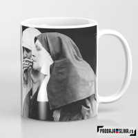 Kaluđerice puše retro